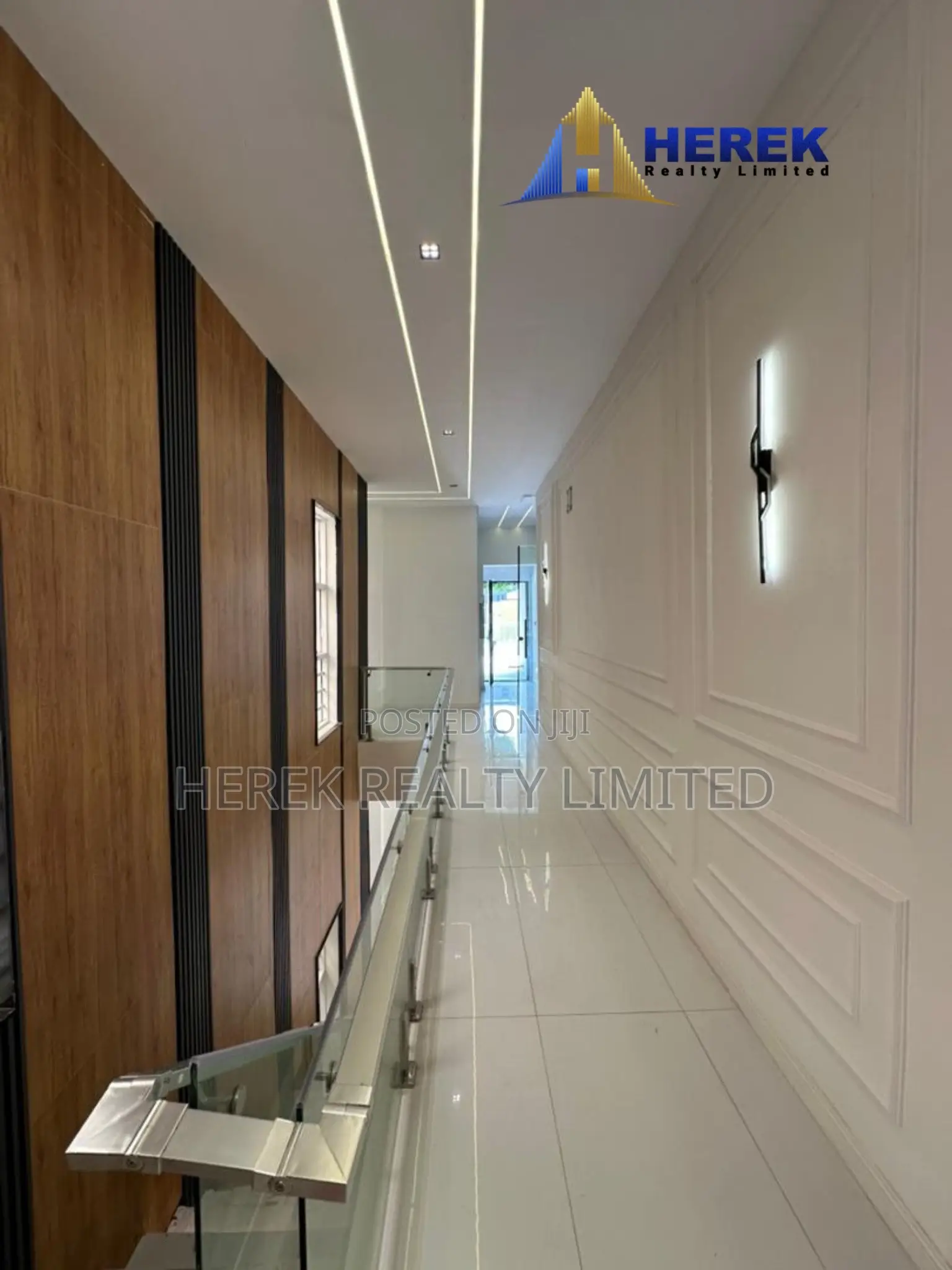 5bdrm Duplex in Crown Estate, Lekki Phase 1 for sale
