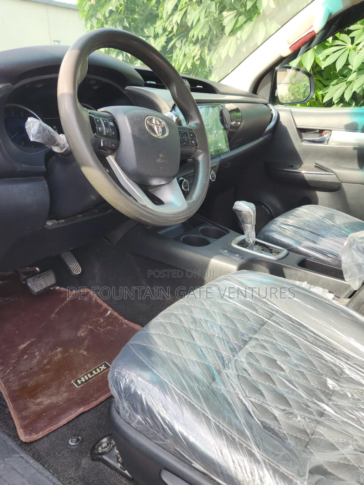Toyota Hilux SR5 4x4 2019 White