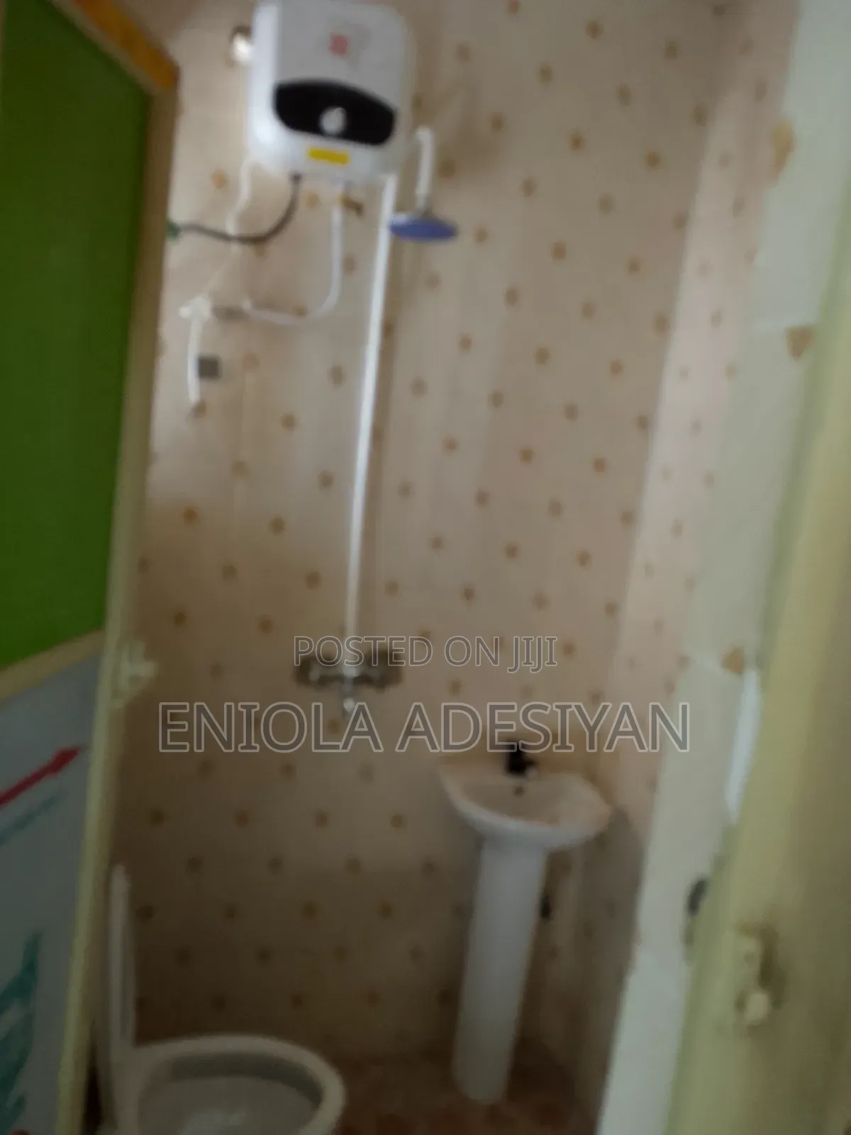 2bdrm Block of Flats in Oluyika Estate, Igbogbo for rent