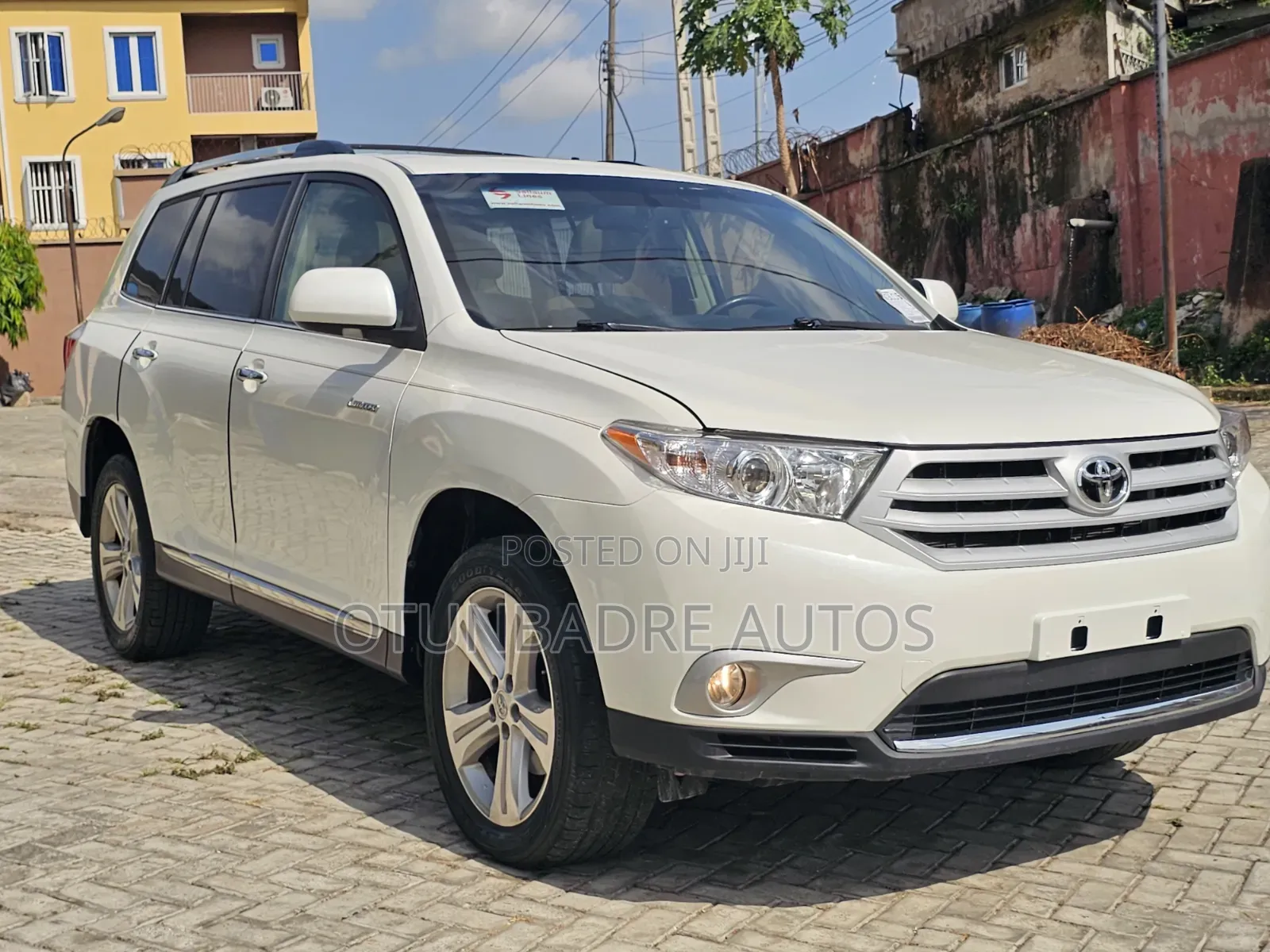 Toyota Highlander Limited 3.5l 4WD 2013 White