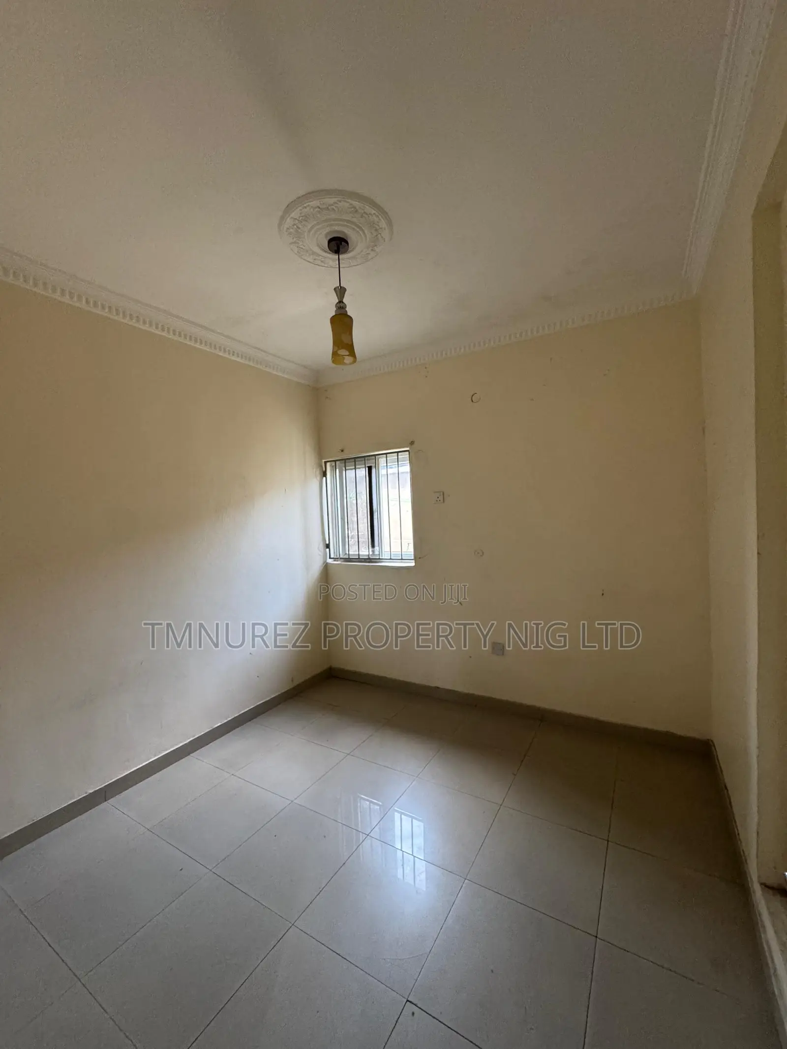 2 Beds Commercial Propt to Let at Ikota