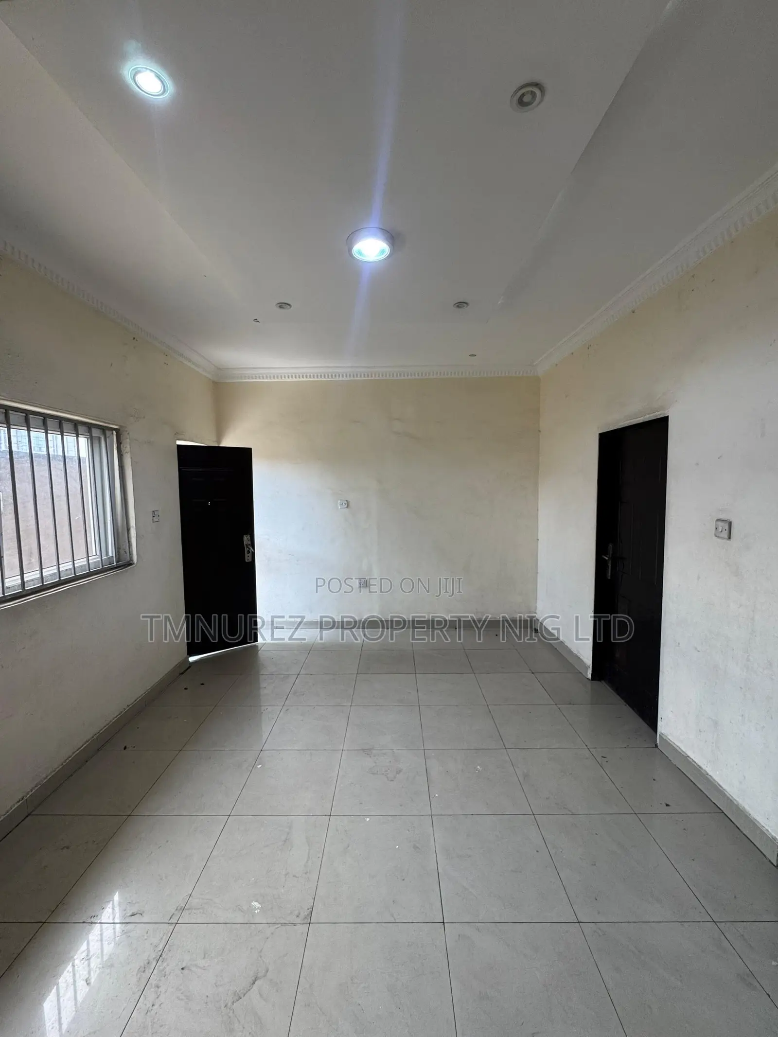 2 Beds Commercial Propt to Let at Ikota