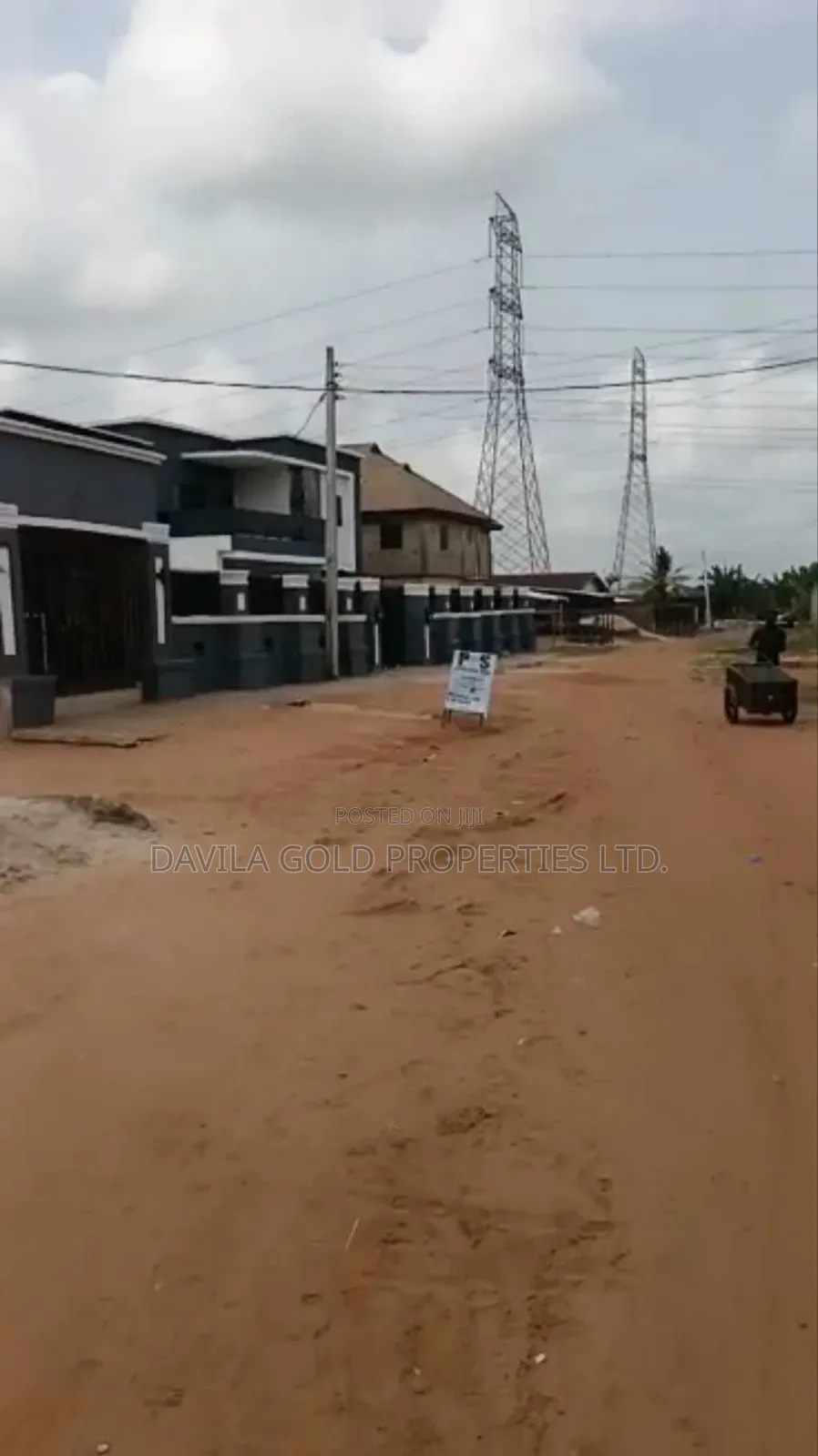 12bdrm Block of Flats in Benin City for sale
