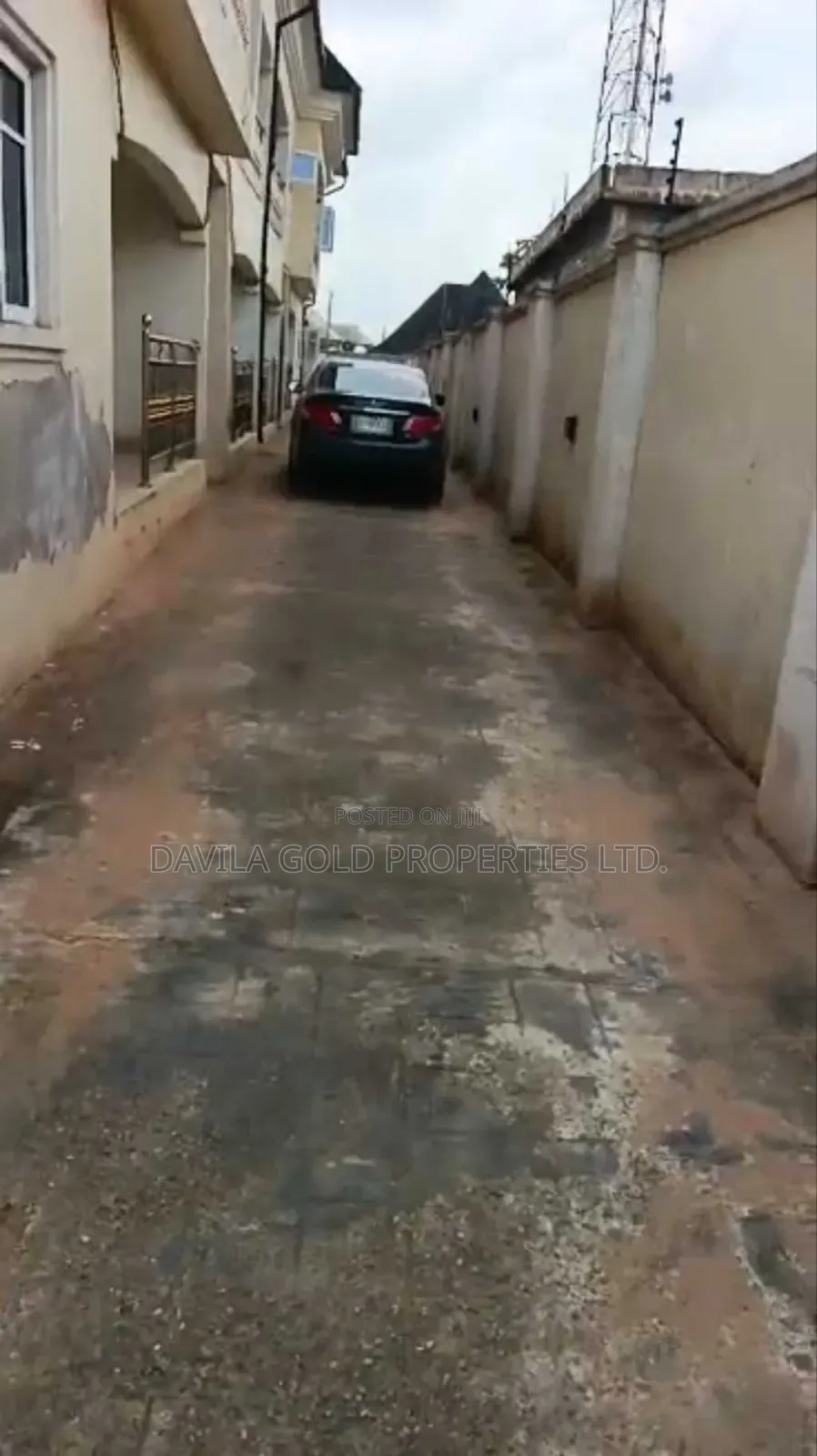12bdrm Block of Flats in Benin City for sale
