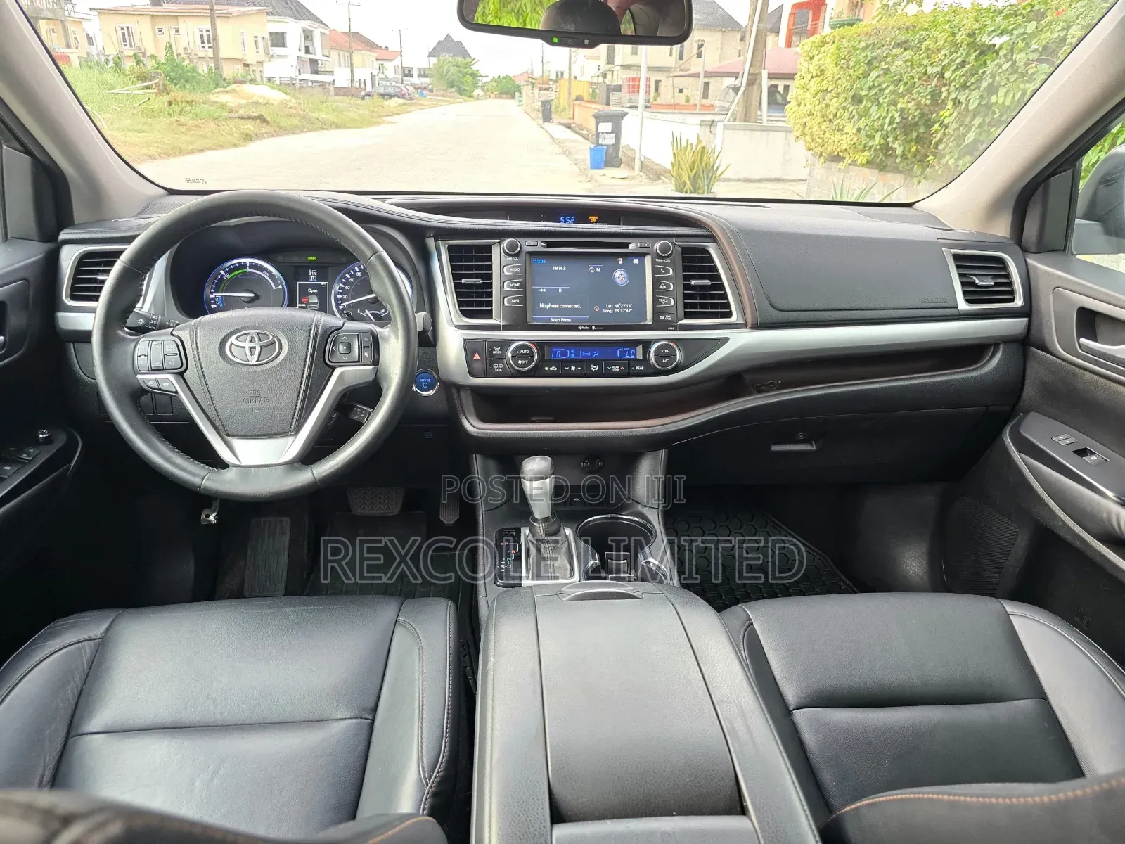 Toyota Highlander XLE 4dr SUV AWD (3.5L 6cyl 6A) 2015 Gray