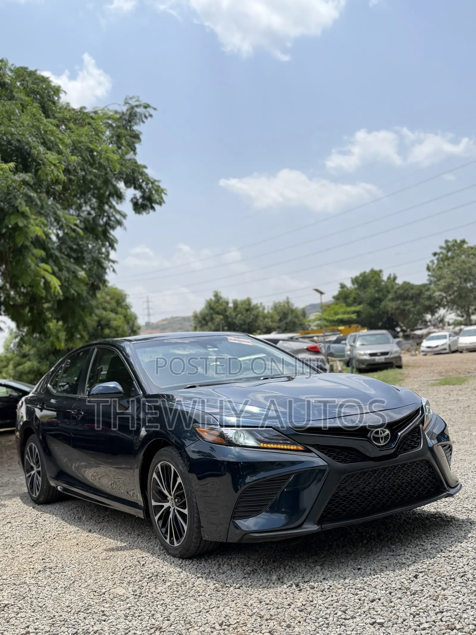 Toyota Camry SE (2.5L 4cyl 8A) 2019 Blue