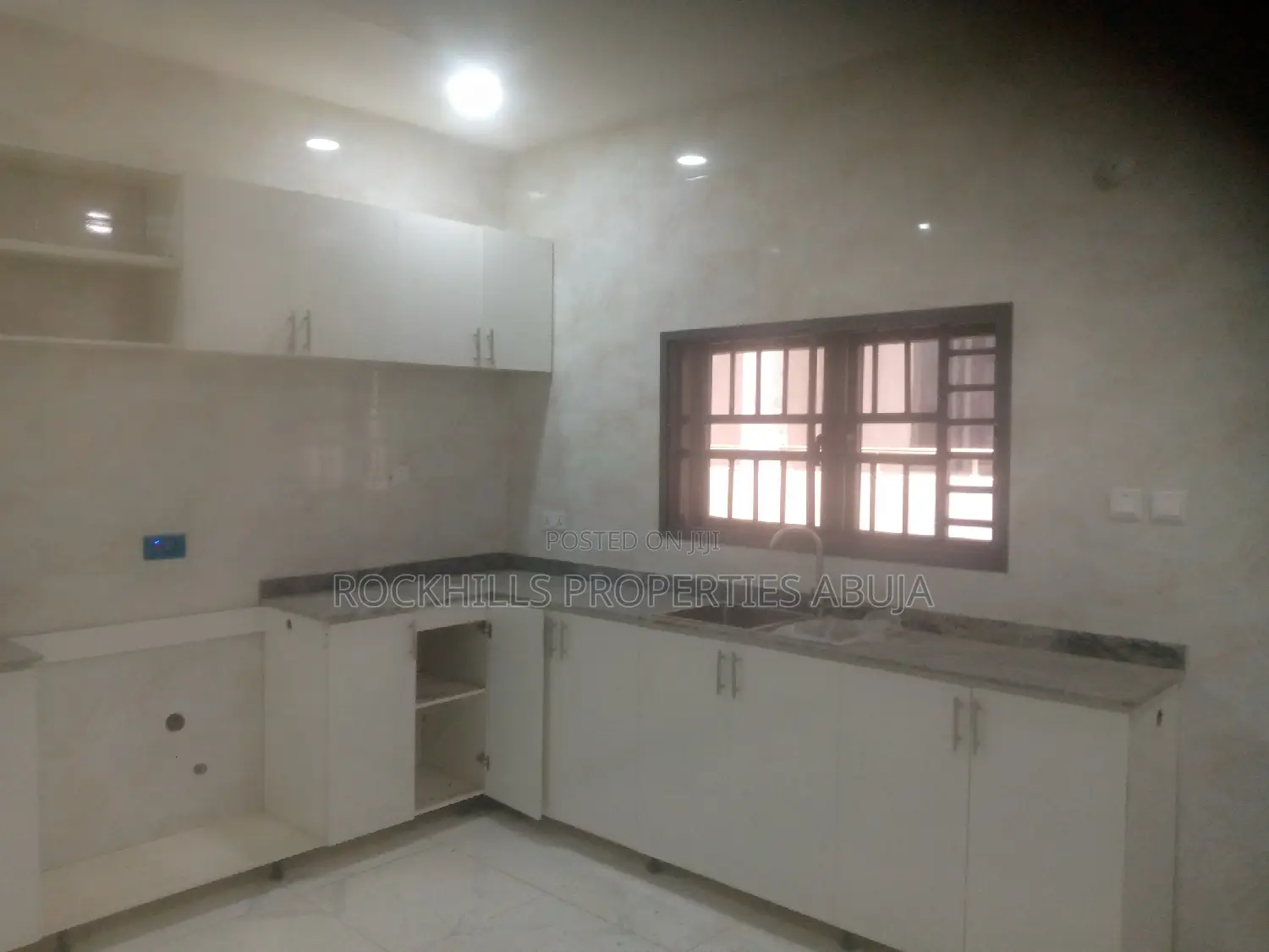 2bdrm Apartment In Fo1 Kubwa, Abuja For Sale