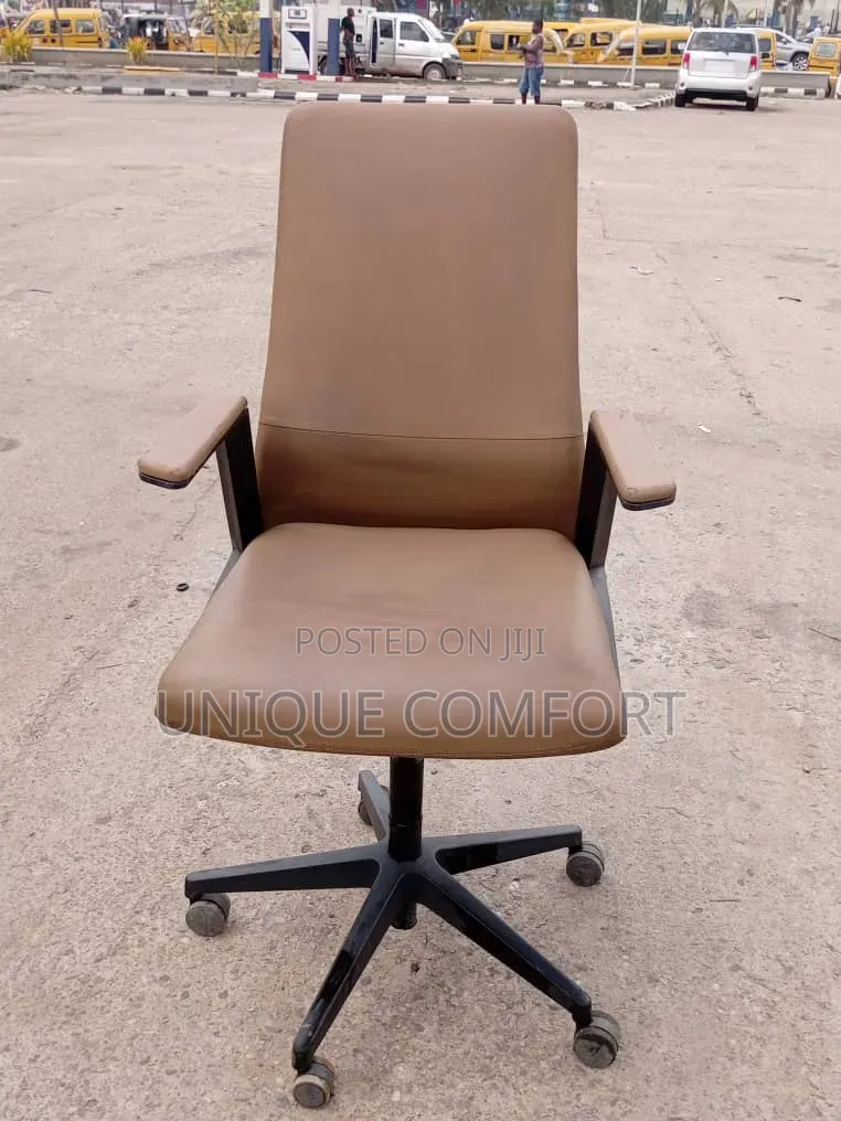 Top Quality Executive Full Padded Leather Office Chair