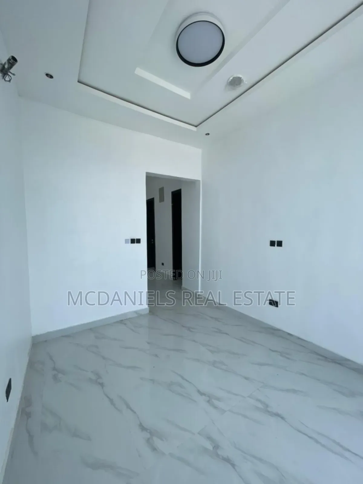5bdrm Duplex in Lekki Expressway for sale