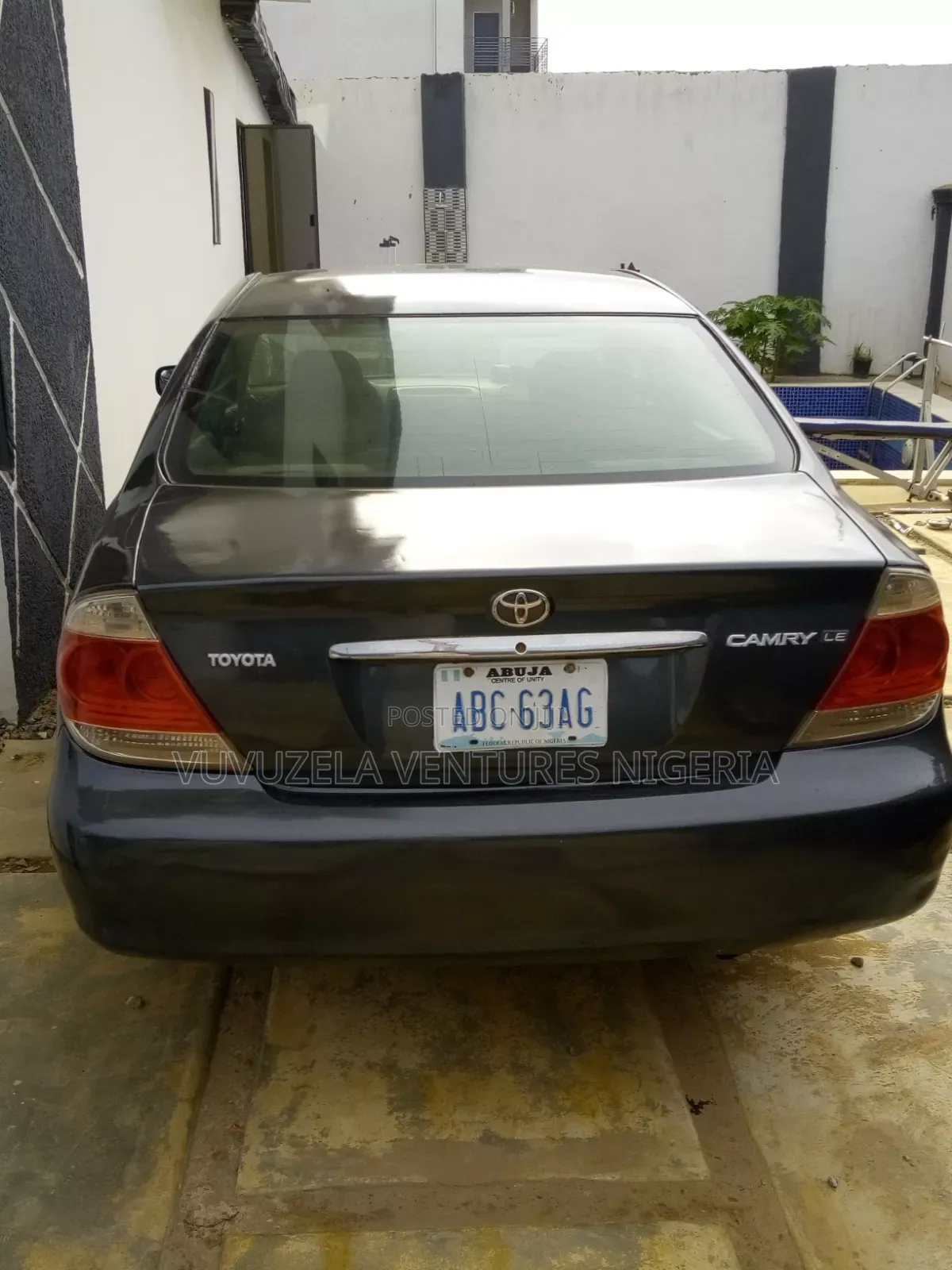 Toyota Camry LE 4dr Sedan (2.4L 4cyl 4A) 2004 White