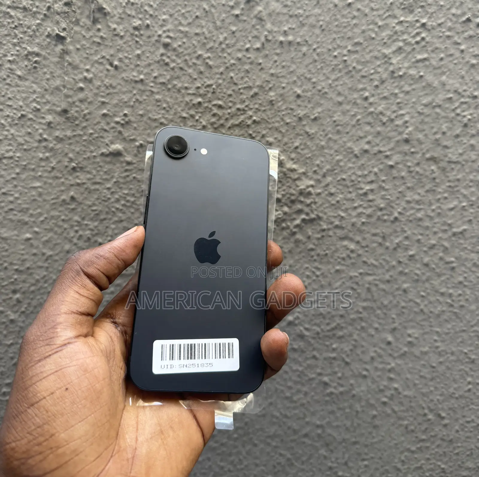 Apple iPhone 16e 128 GB Black