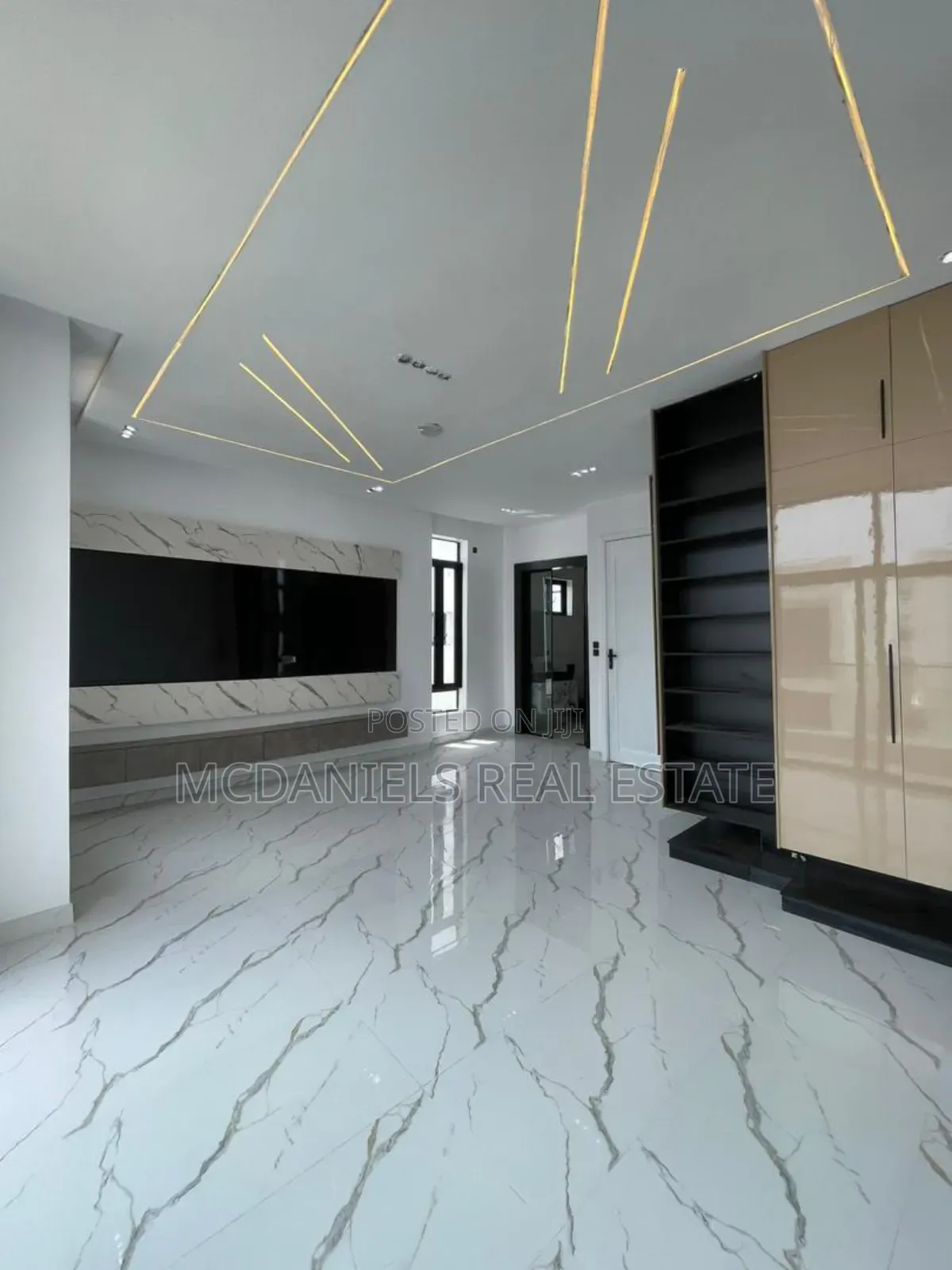4bdrm Duplex in Lekki Phase 1 for sale