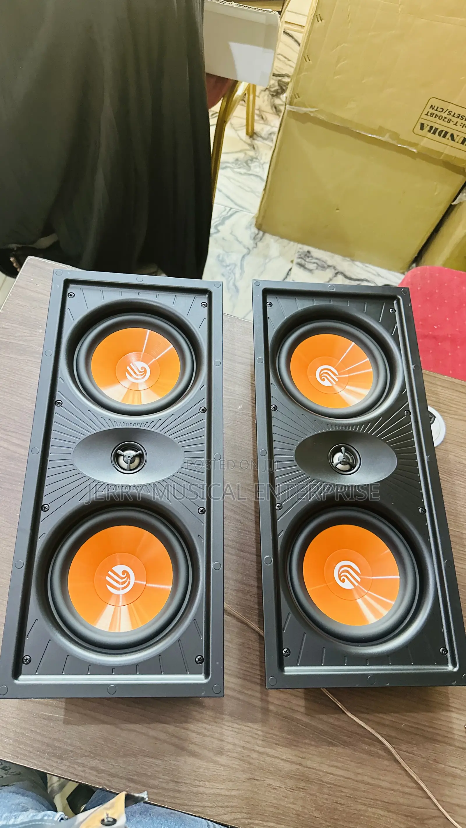 100w Double in Wall Speakers With Twitter and Base