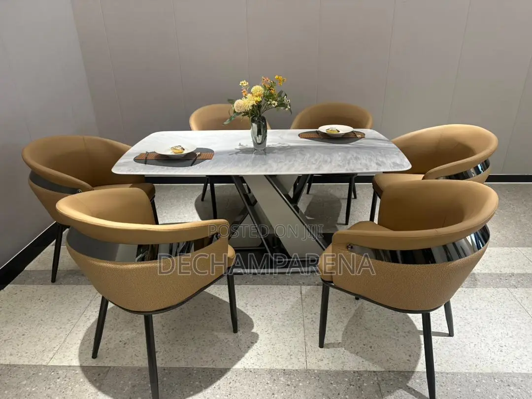 Dining With Luxury Vibe