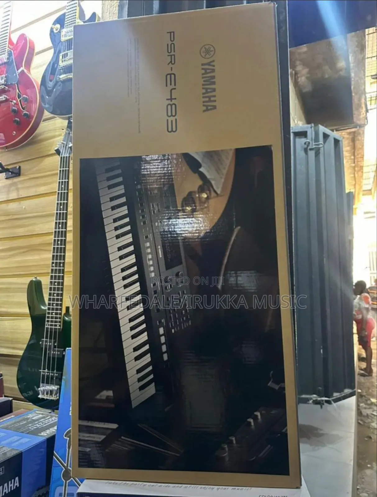 Yamaha PSR E483 Keyboard