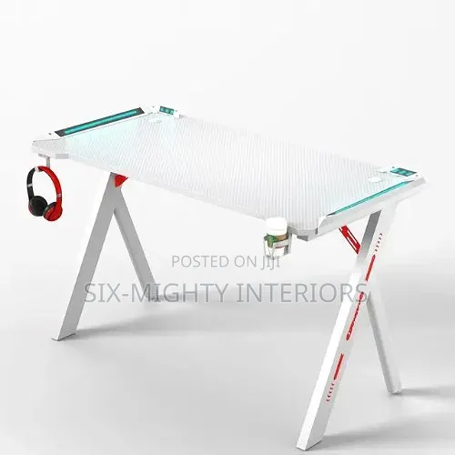 Modern Y Leg Shaped RGB Led Lights Gaming Table 1.2metre
