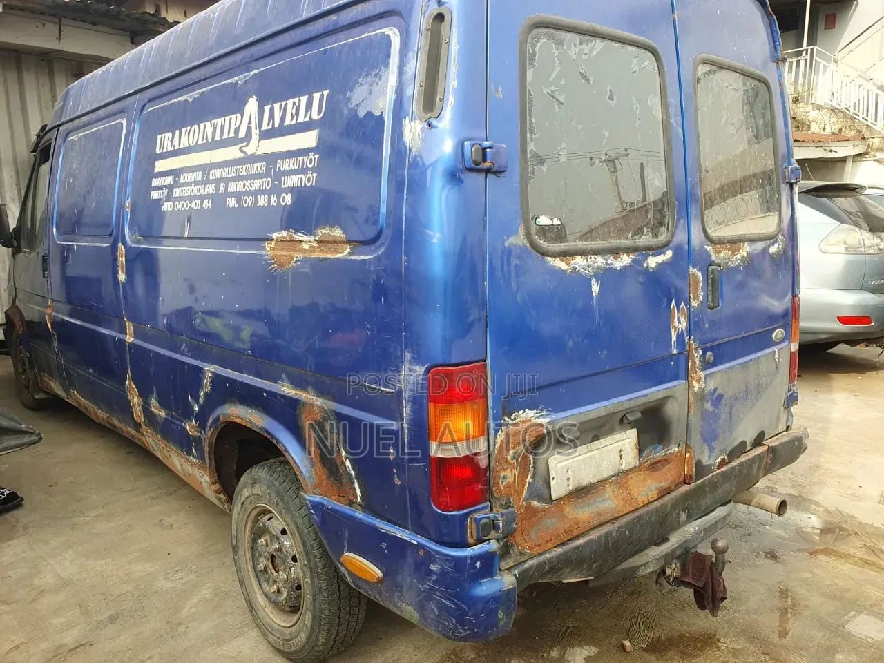 Ford Transit 2012 Blue