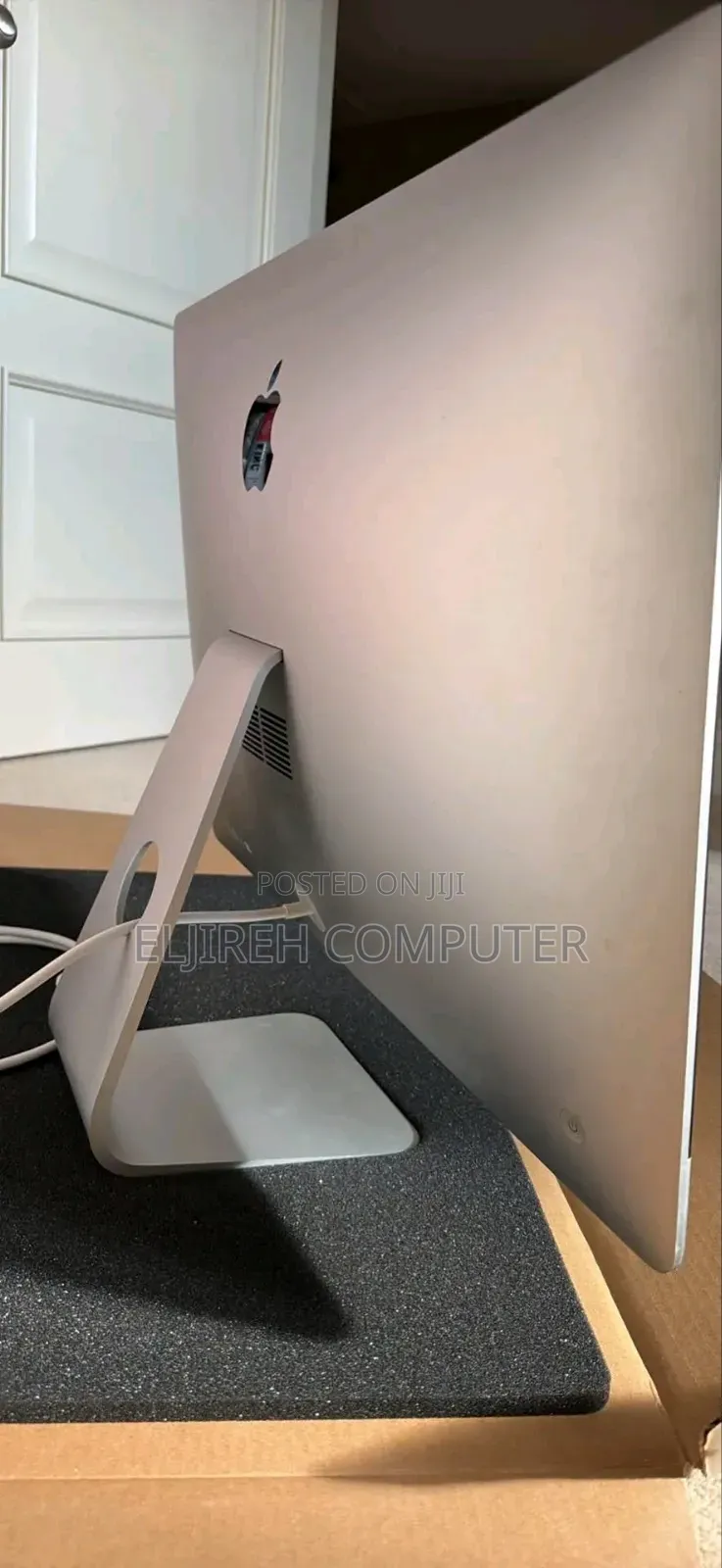 Desktop Computer Apple iMac 8GB Intel Core i5 SSHD (Hybrid) 1T