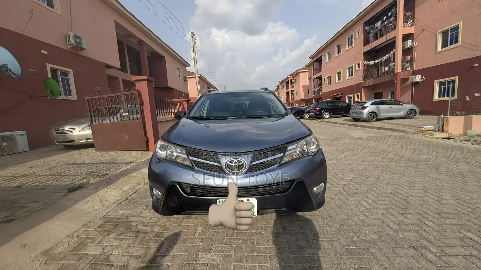 Toyota RAV4 2014 Blue