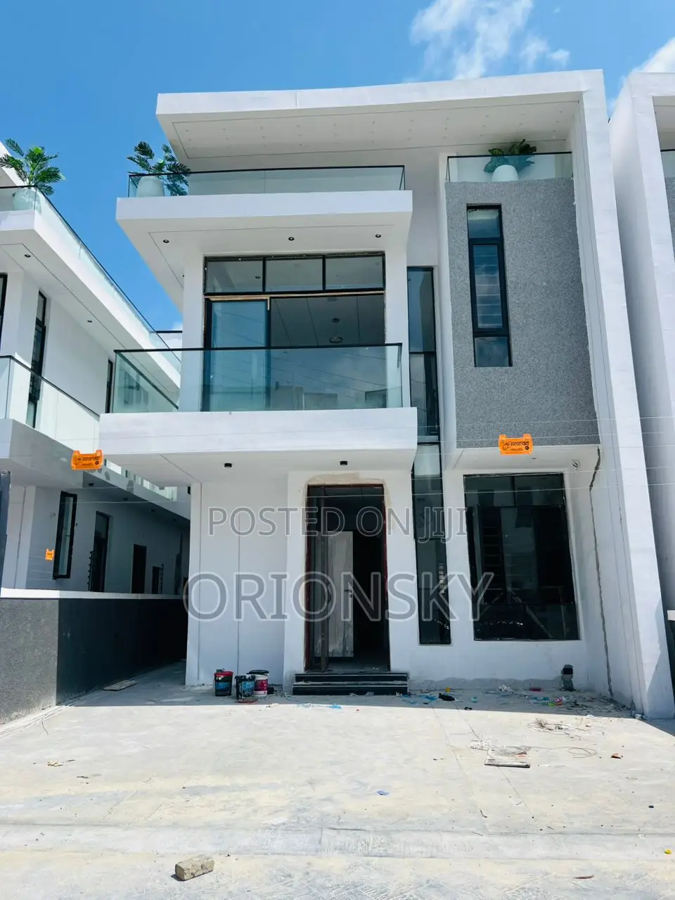 Furnished 4bdrm Duplex in Ikota for sale