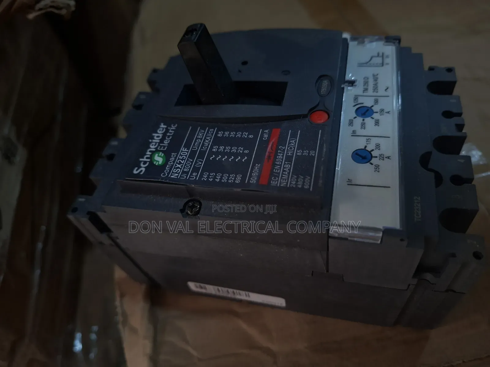 250amp 3pole McCb Schneider