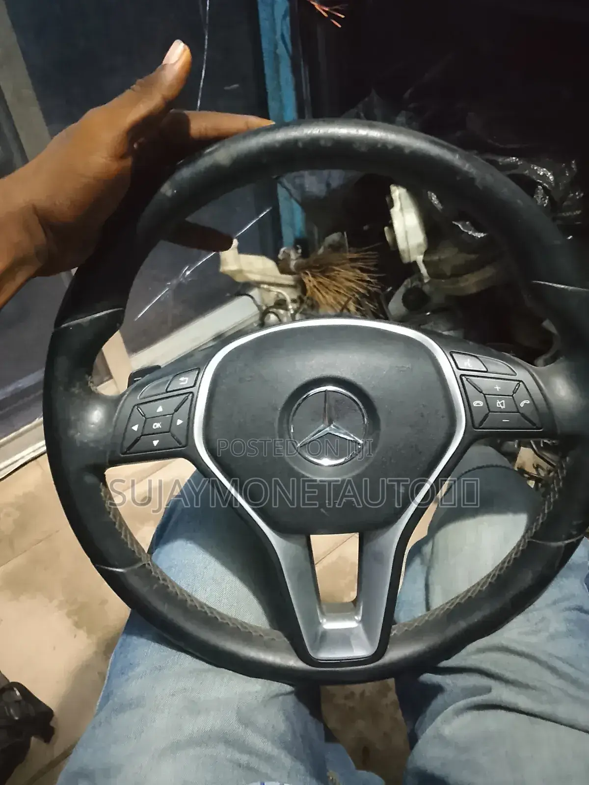 Mercedes Benz 204 C300/GLK 2010/2013 Steering Wheel