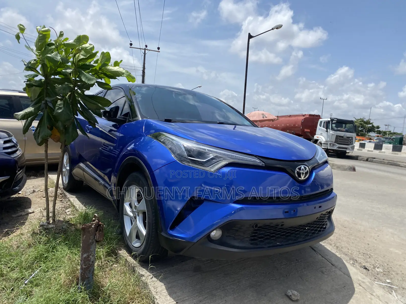 Toyota C-HR 2017 Blue