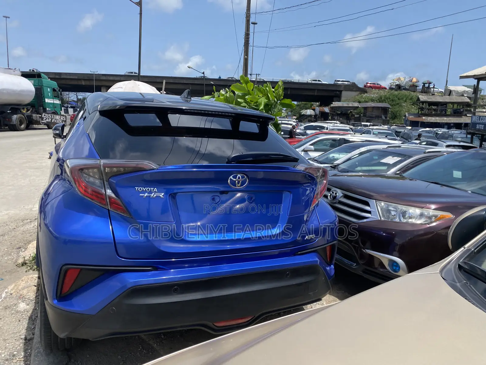 Toyota C-HR 2017 Blue