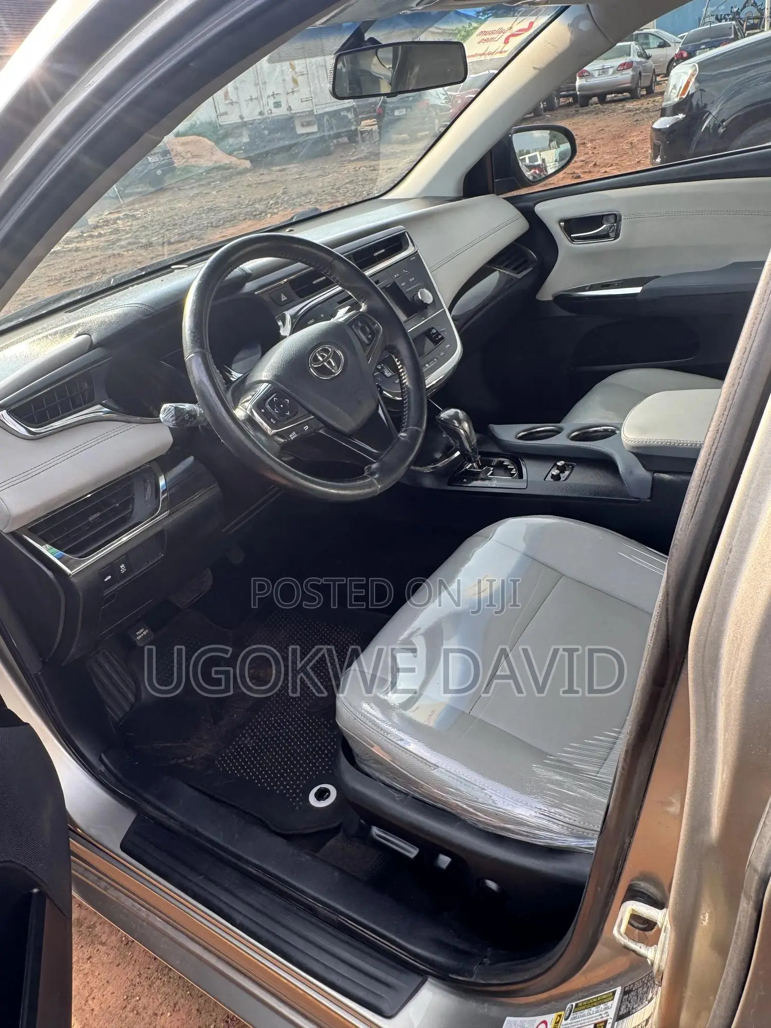 Toyota Avalon 2013 Gold