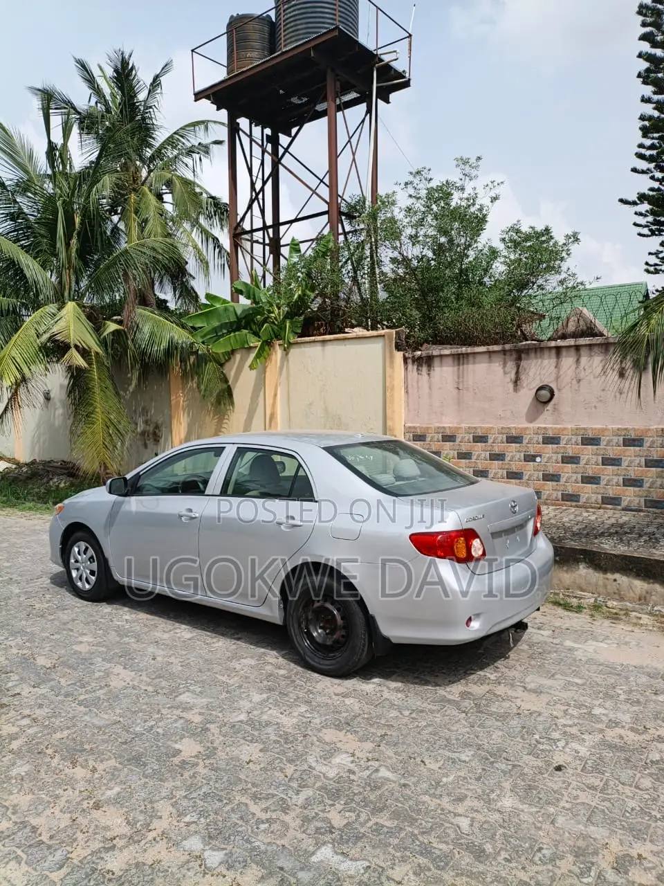 Toyota Corolla 2010 Silver