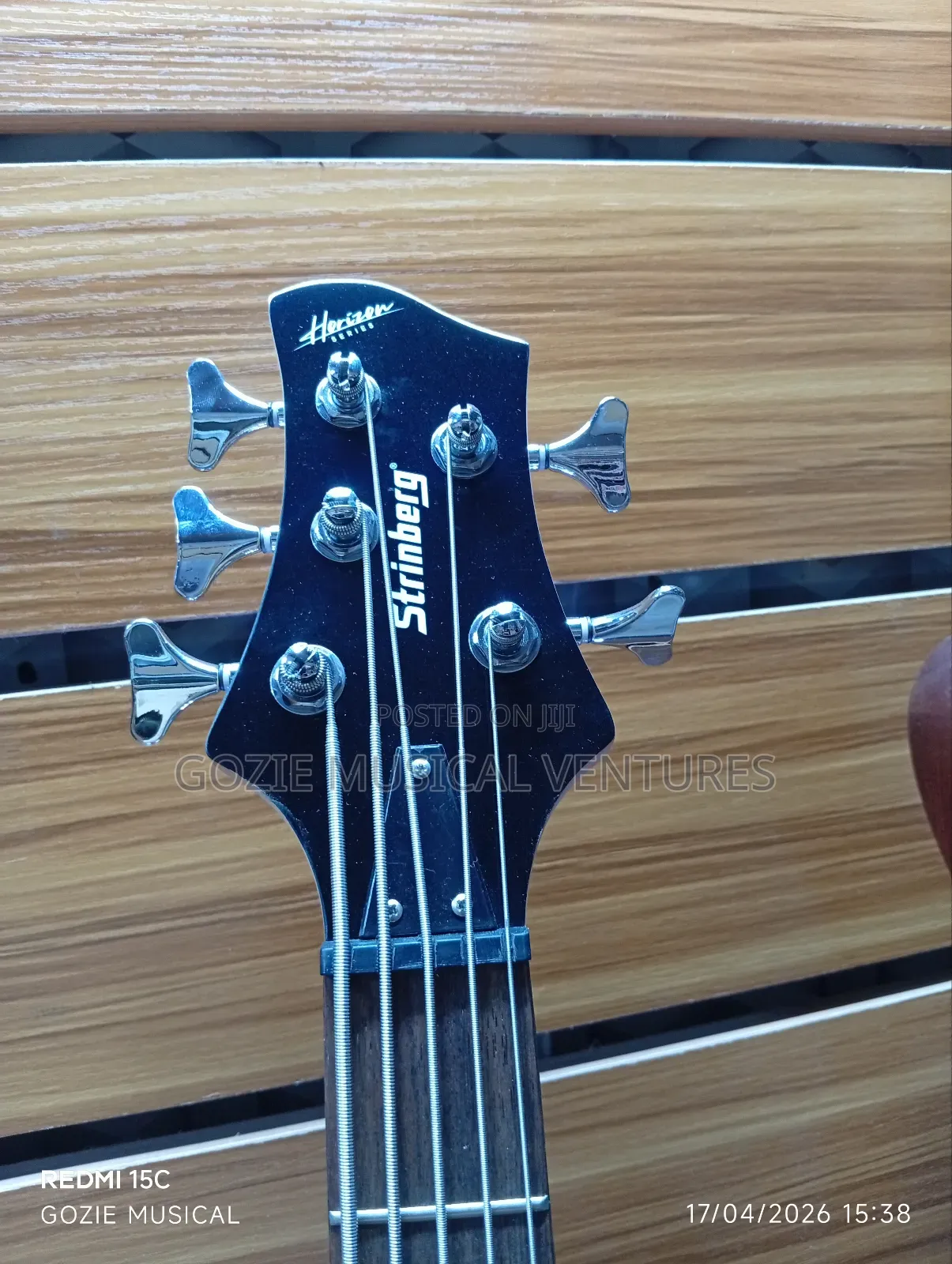 Premium Strinberg Horizon Series 5- String Active Bass Guitar