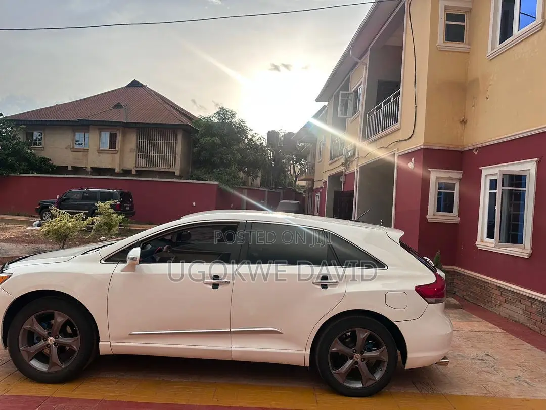Toyota Venza 2012 White