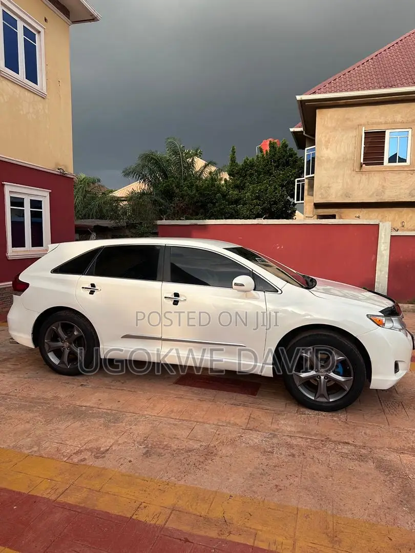 Toyota Venza 2012 White