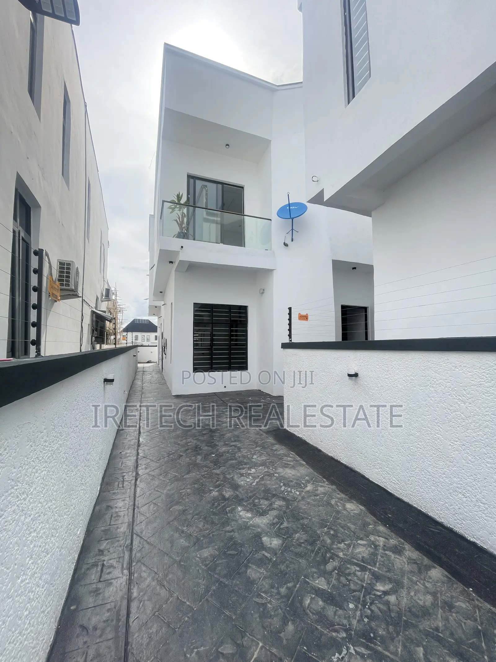 4bdrm Duplex in Ikota Gra By Mega for sale