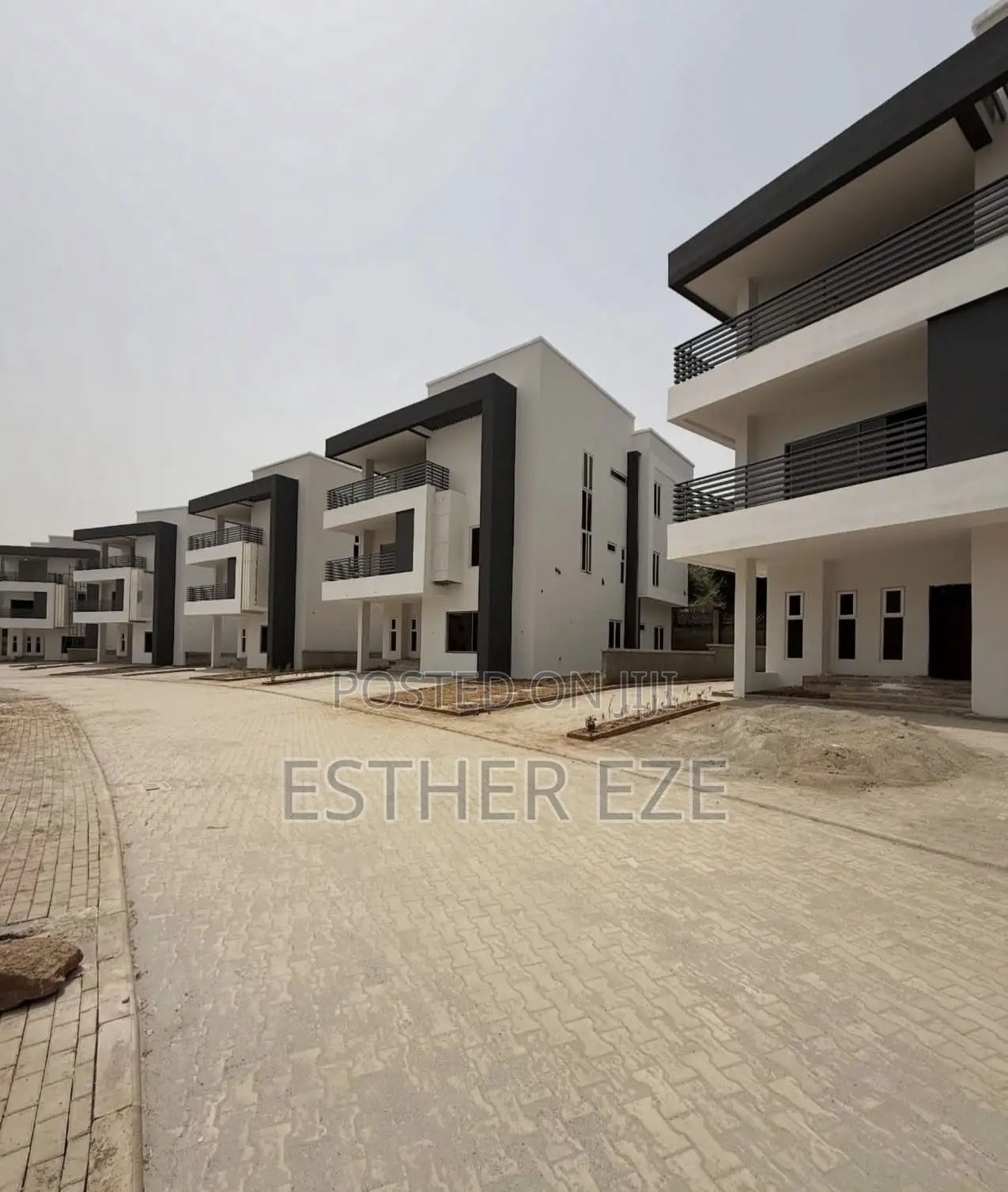5bdrm Duplex in Barbados, Guzape District for sale