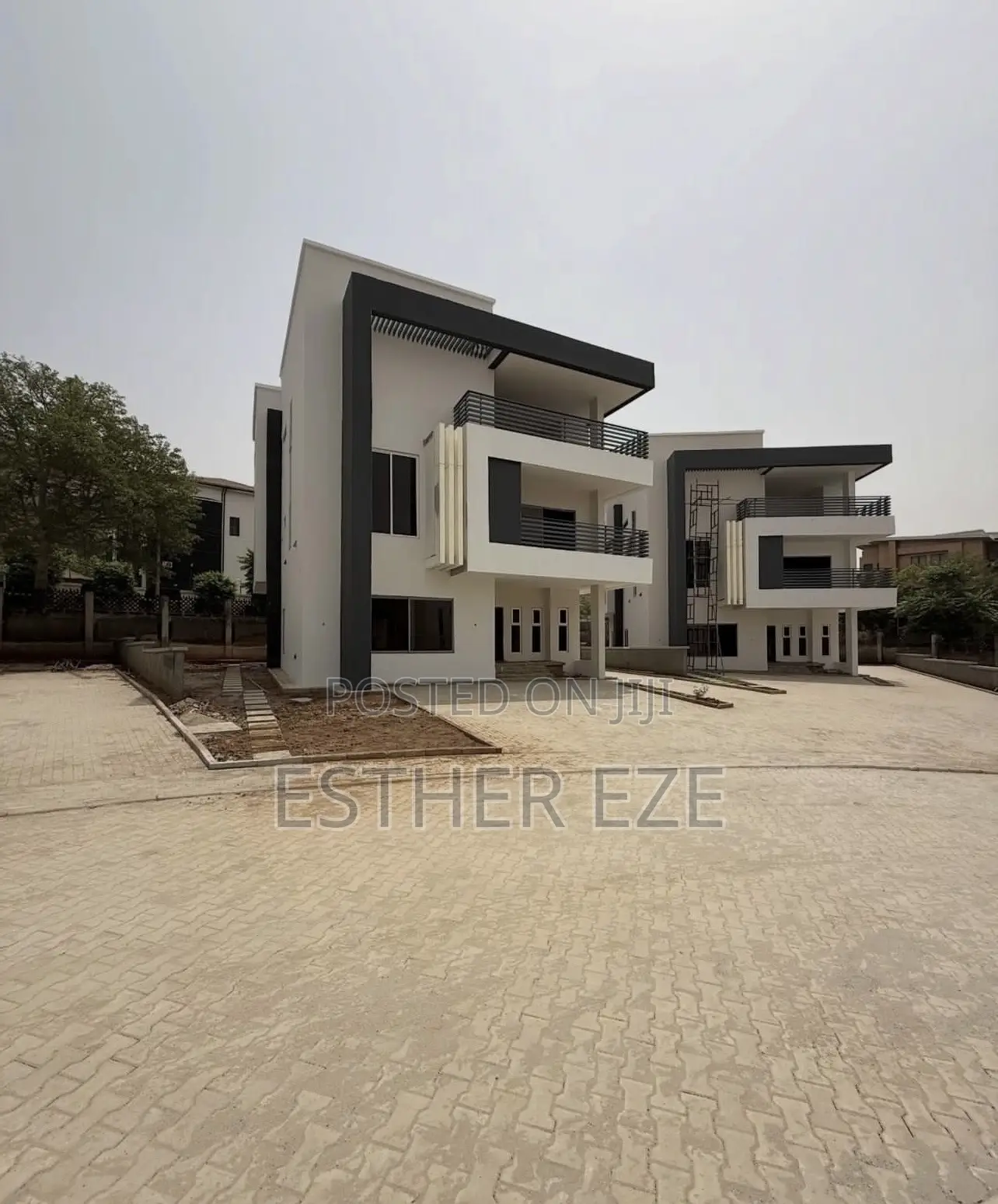 5bdrm Duplex in Barbados, Guzape District for sale