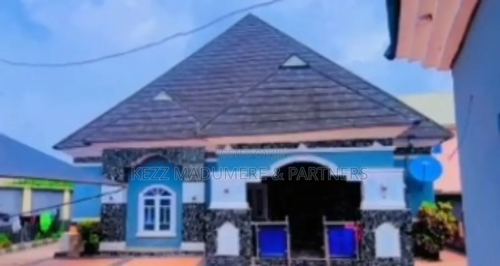 5bdrm Bungalow in Umuogida , Naze, for sale