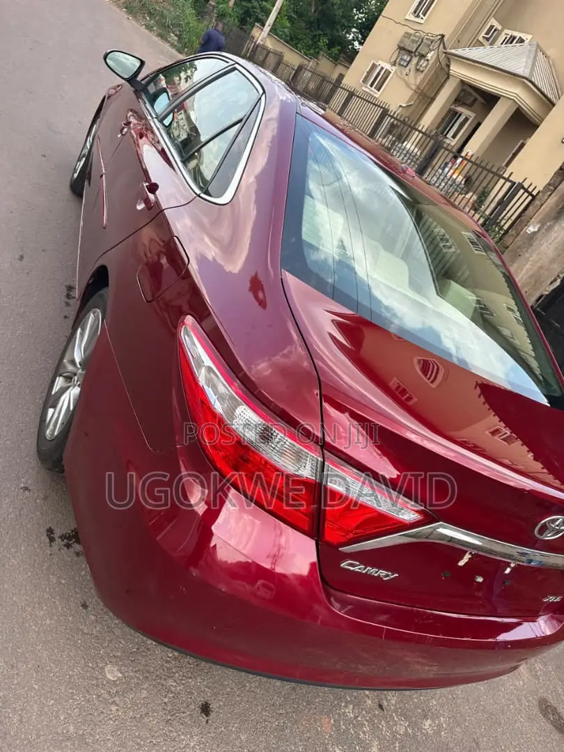 Toyota Camry 2016 Red