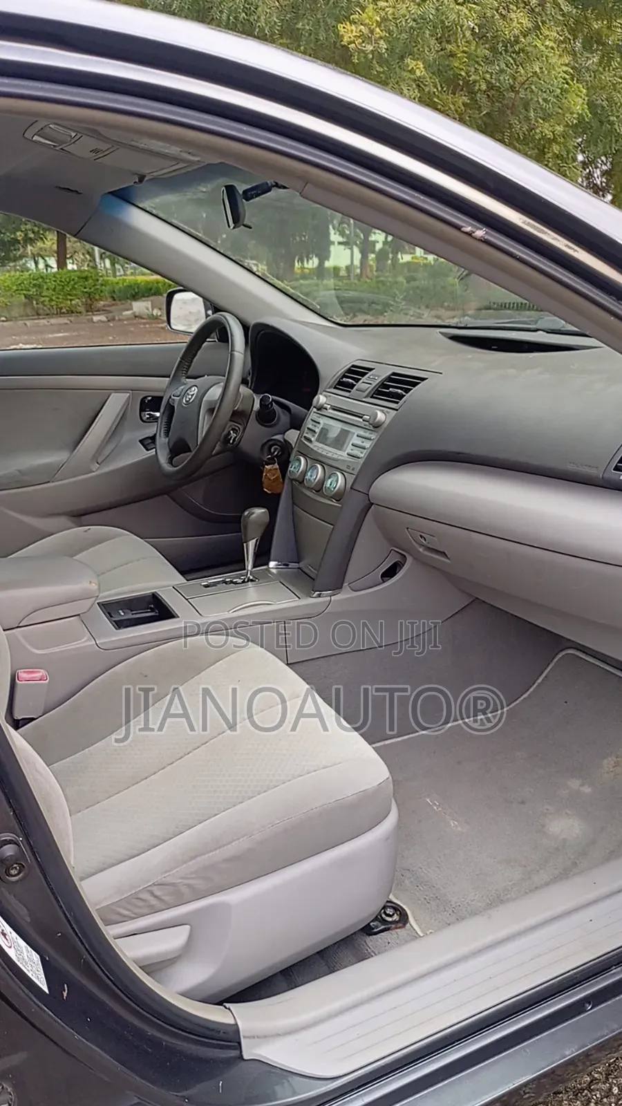 Toyota Camry LE 4dr Sedan (2.4L 4cyl 5A) 2007 Gray