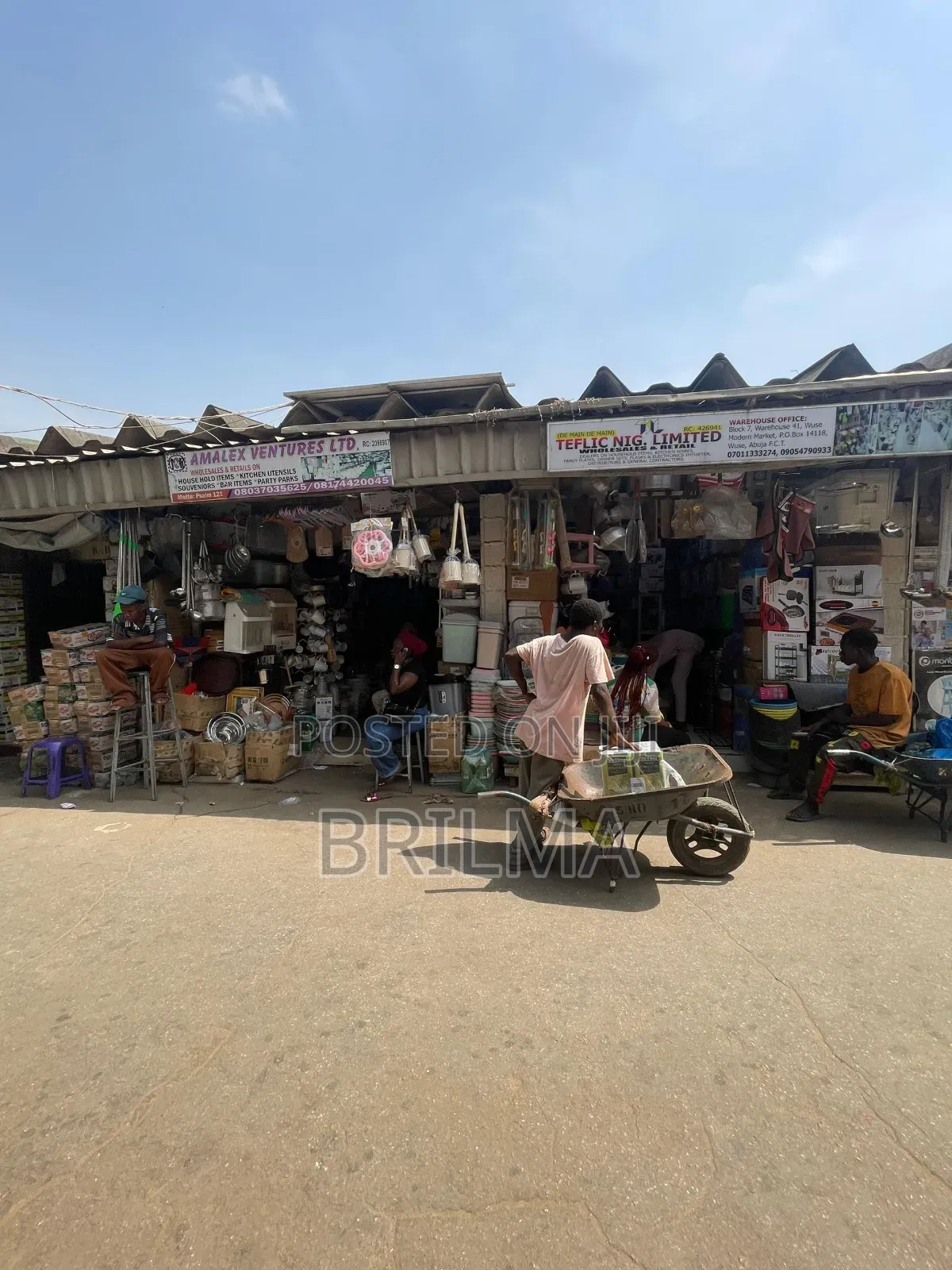 14 SQM Shop in Wuse Market for Sale