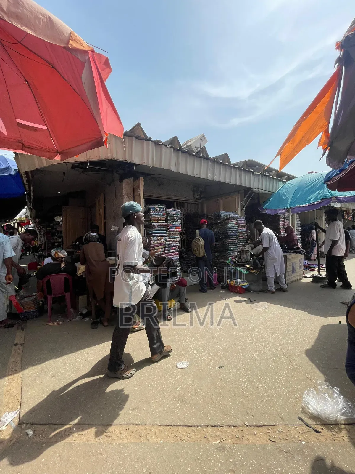 20 SQM Shop in Wuse Market for Sale