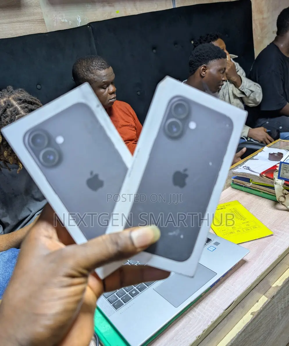 New Apple iPhone 16 128 GB Black