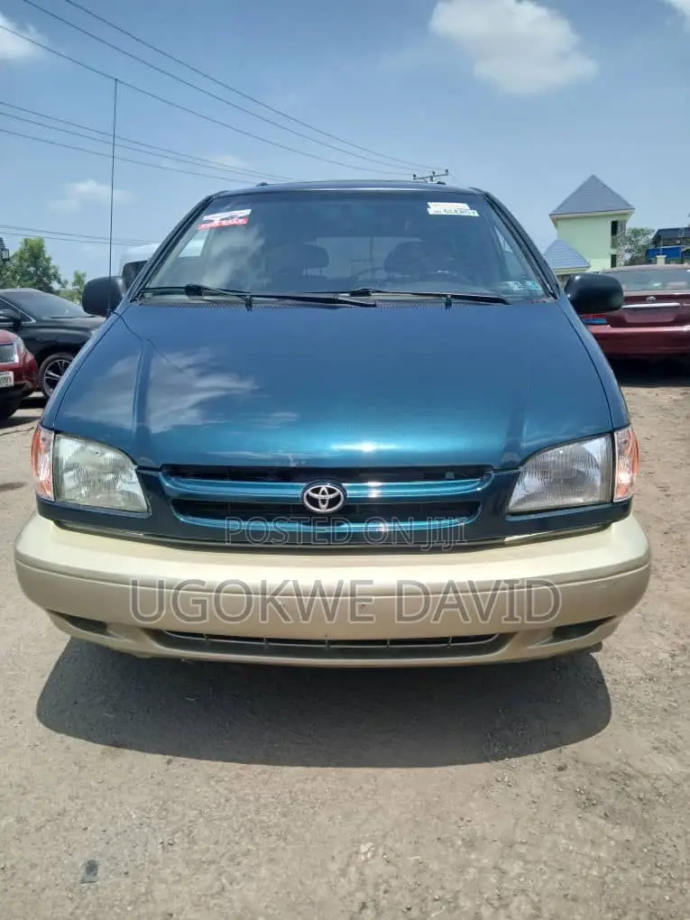 Toyota Sienna 2005 Blue