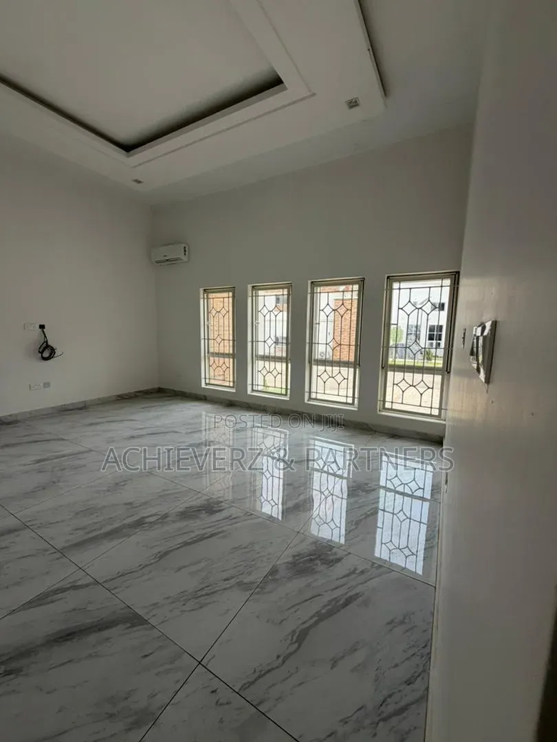 5bdrm Duplex in Maitama for rent