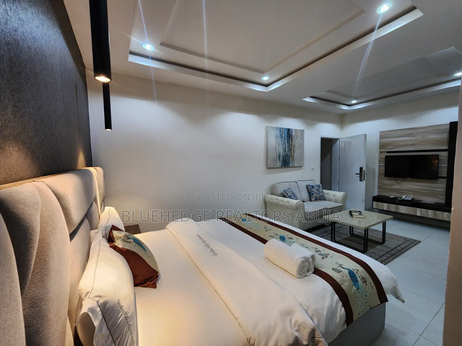 Brand New, Fully Furnished and Serviced Luxury Studio Apartment
