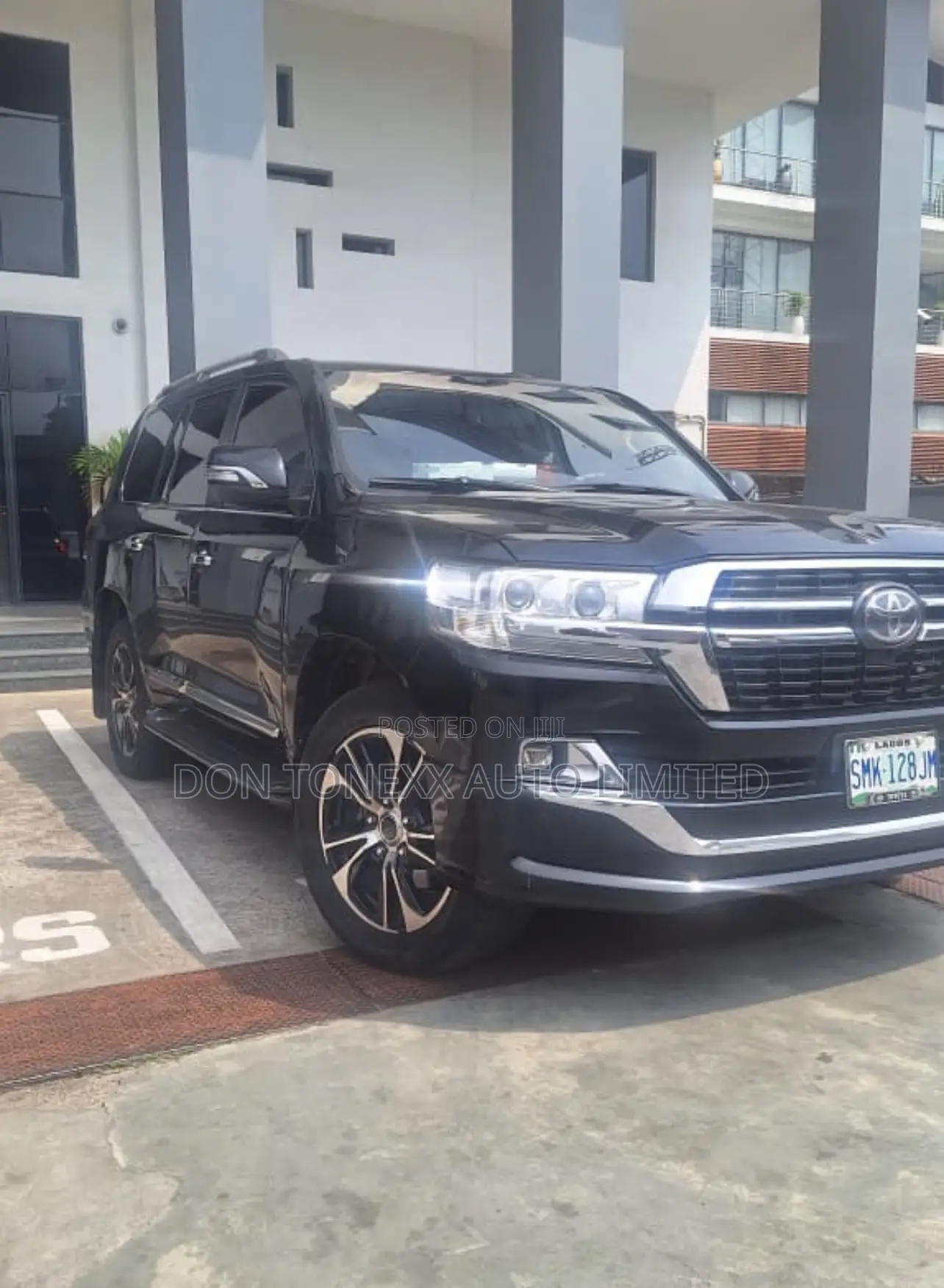 Toyota Land Cruiser 4.5 V8 GXR 2018 Black