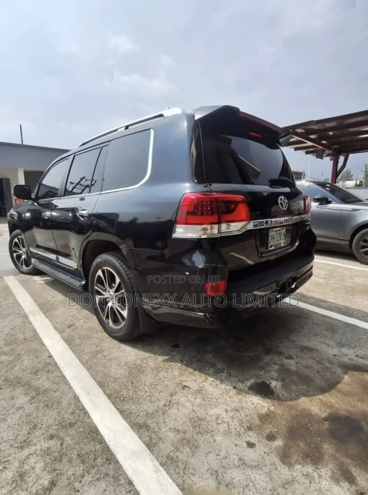 Toyota Land Cruiser 4.5 V8 GXR 2018 Black