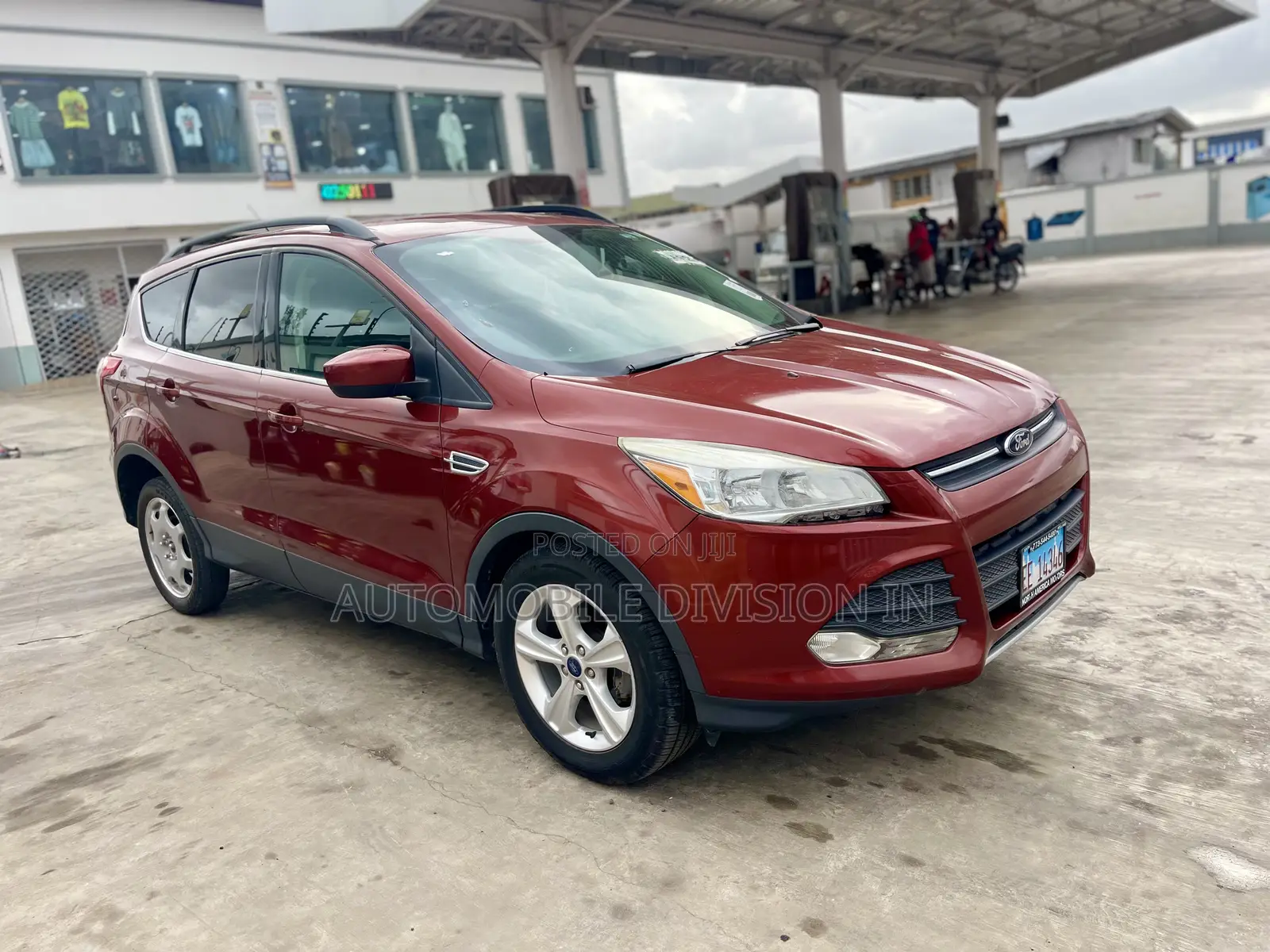 Ford Escape SE 4dr SUV AWD (1.6L 4cyl Turbo 6A) 2015 Burgundy