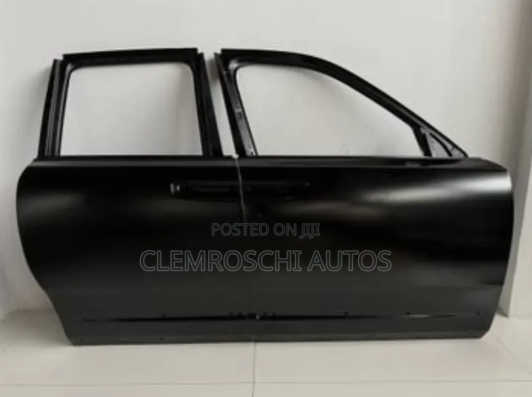 High Quality Certified Complete Brand New Door Rolls-Royce Cullinan.
