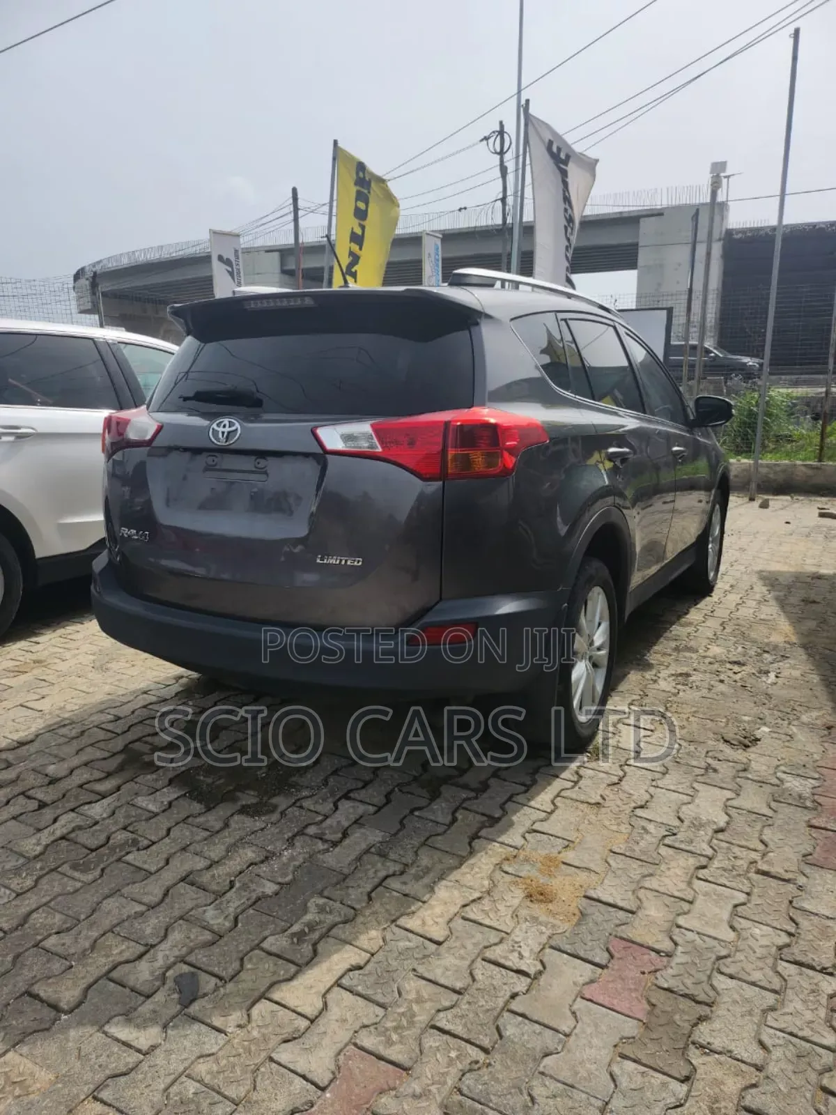 Toyota RAV4 Limited 4dr SUV AWD (2.5L 4cyl 6A) 2014 Gray
